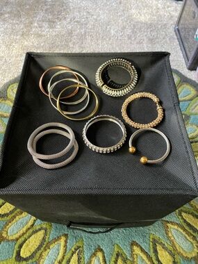 Set of 6 - Women's Bangle and Bracelet Set - Gold & Silver & Rhinestones